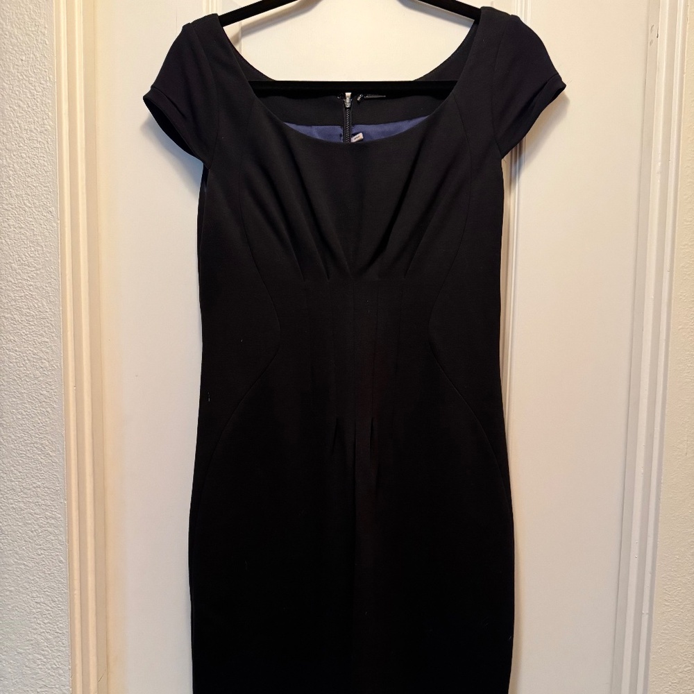 Elie Tahari black dress w/cap sleeves 8